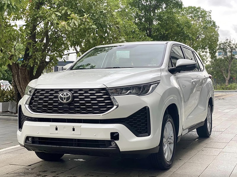 Toyota Innova used for private transfers to Coco Happy Farm